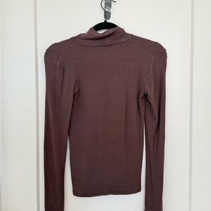 Wilfred brown mockneck